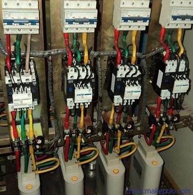 廣東東莞電容器更換價(jià)格全解析 電容器及其配套設(shè)備成本明細(xì)與環(huán)境考量